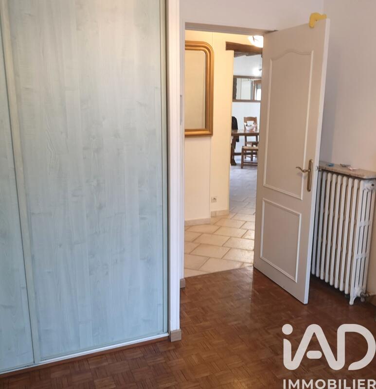 Maison - 195 m² - 9 pièces