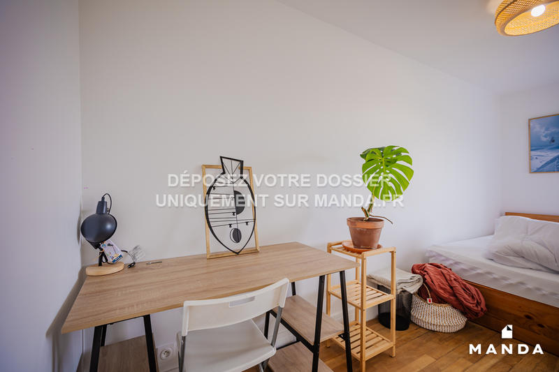 Chambre - 11 m² - 4 pièces