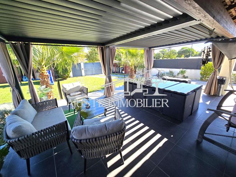 Villa - 200 m² - 7 pièces