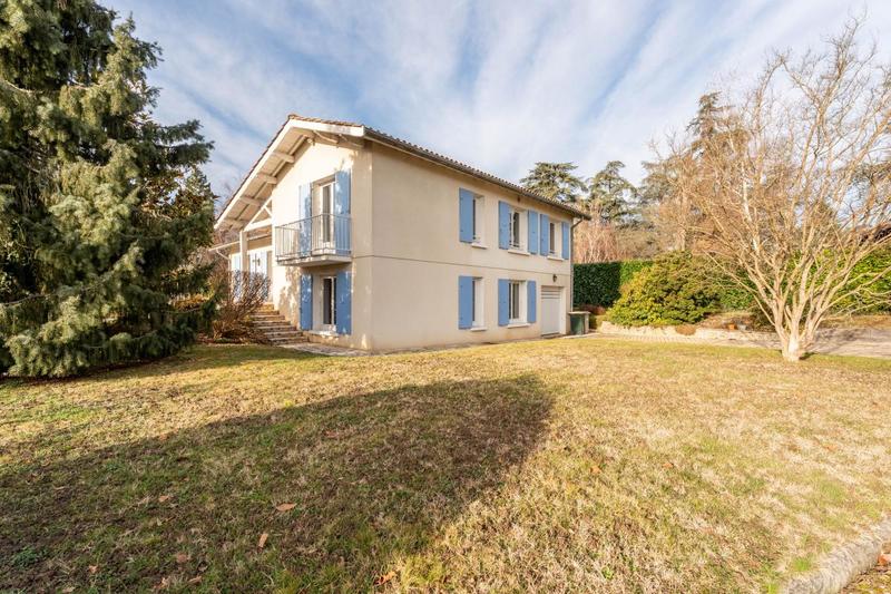 Maison - 180 m² - 6 pièces