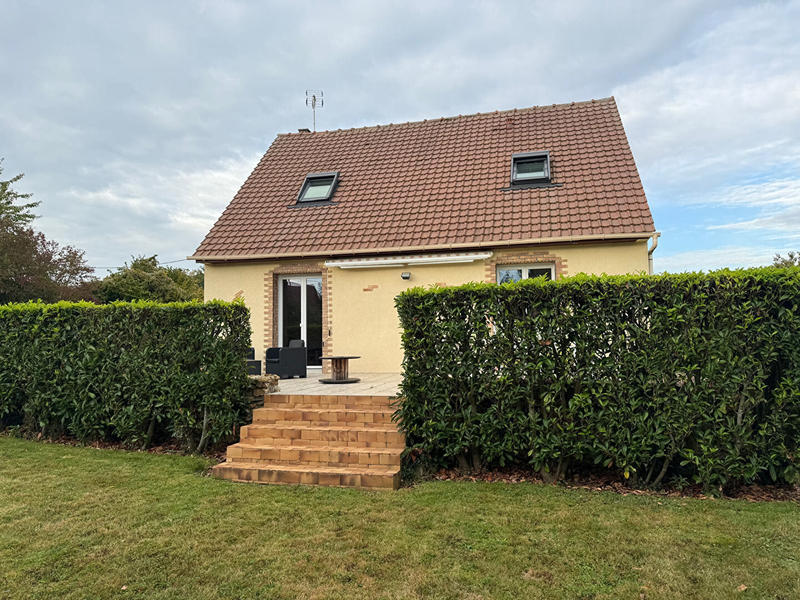 Maison - 1 294 m² - 5 pièces