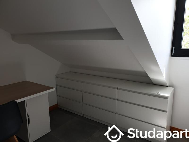 Chambre - 13 m² - 1 pièce