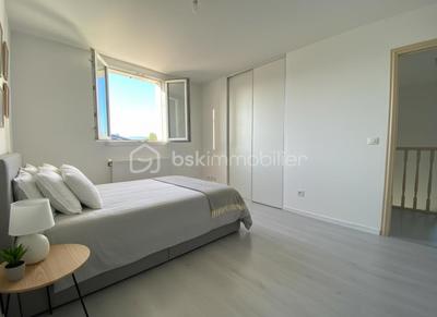 Maison - 97 m² - 5 pièces