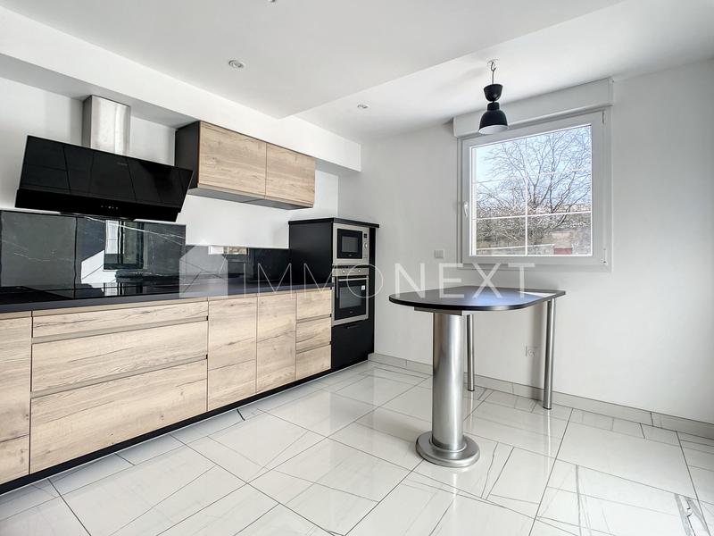 Appartement - 110 m² - 4 pièces