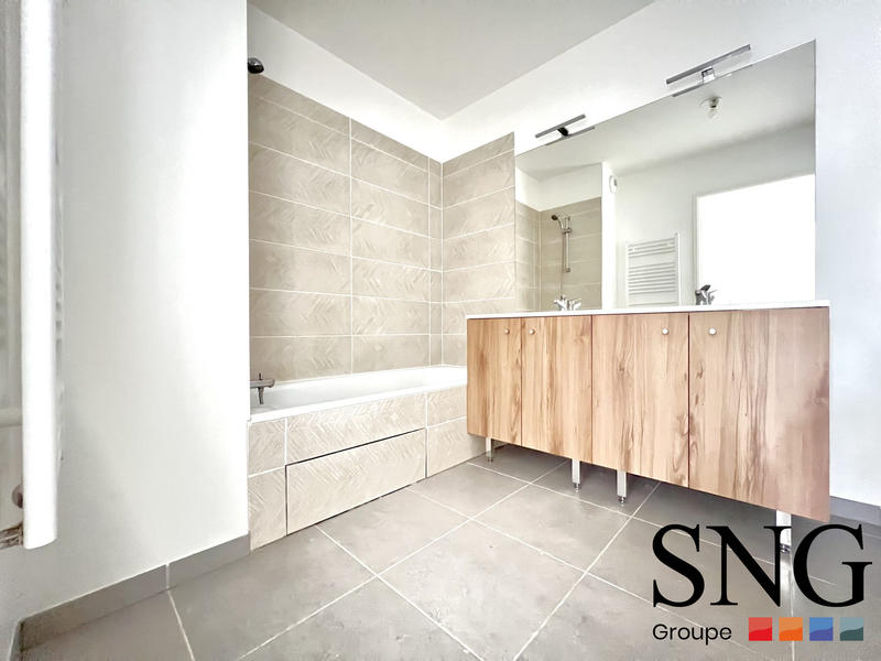 Appartement - 65 m² - 3 pièces