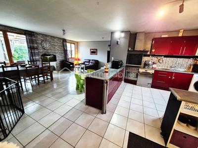 Maison - 100 m² - 6 pièces