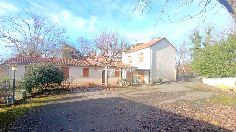 Maison - 170 m² - 5 pièces