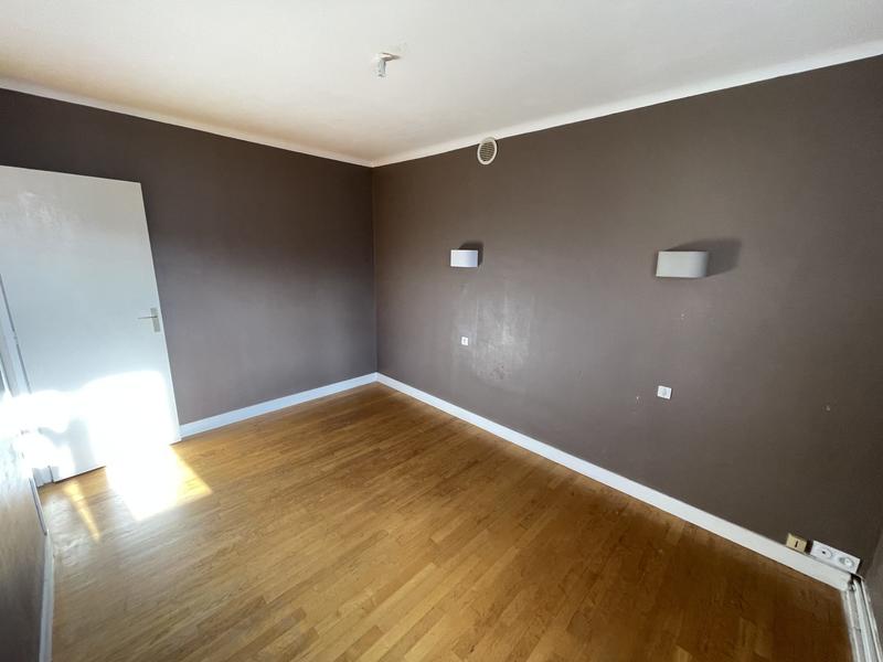 Maison traditionnelle - 76 m² - 4 pièces