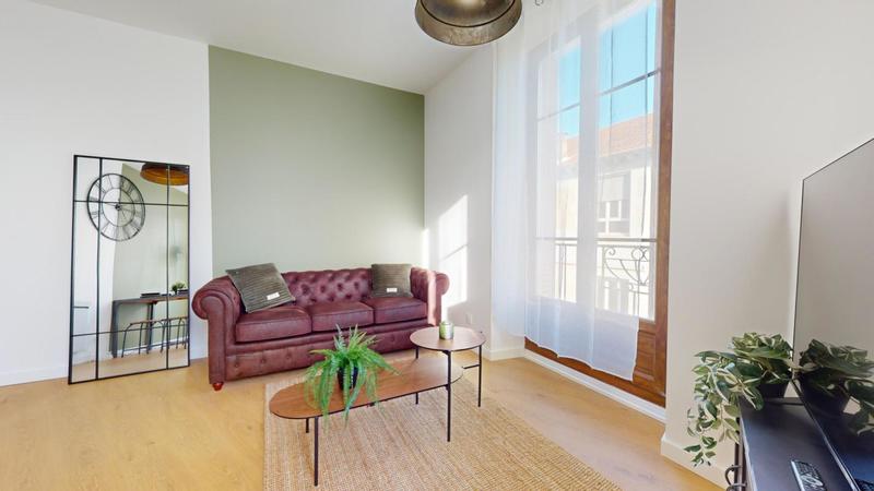 Appartement - 71 m² - 5 pièces