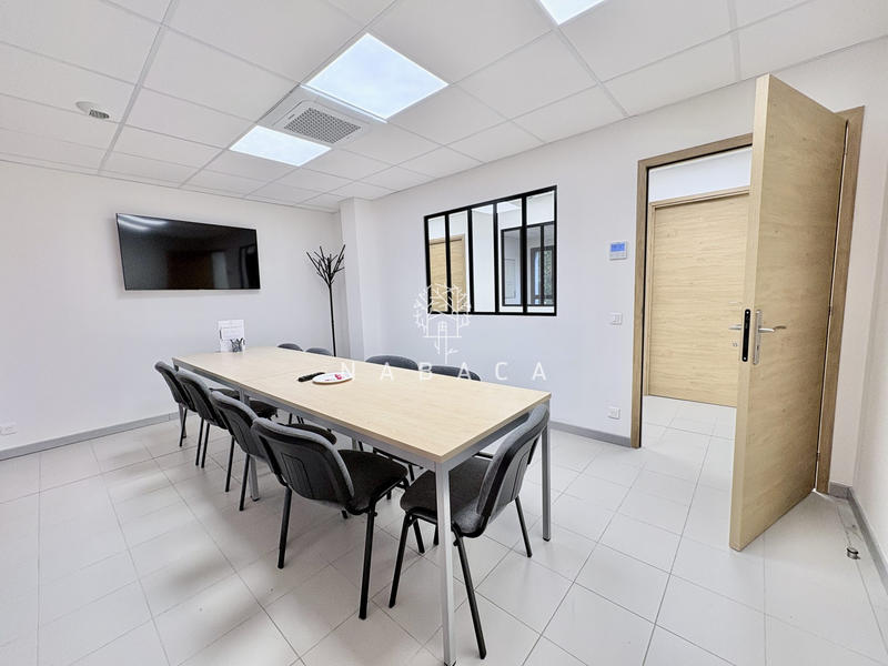 Fonds de commerce - Bureau - 150 m²