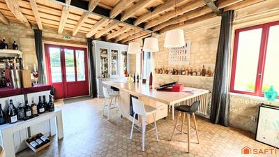 Local commercial - 361 m² - 12 pièces