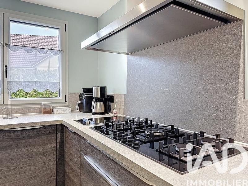 Maison - 220 m² - 7 pièces