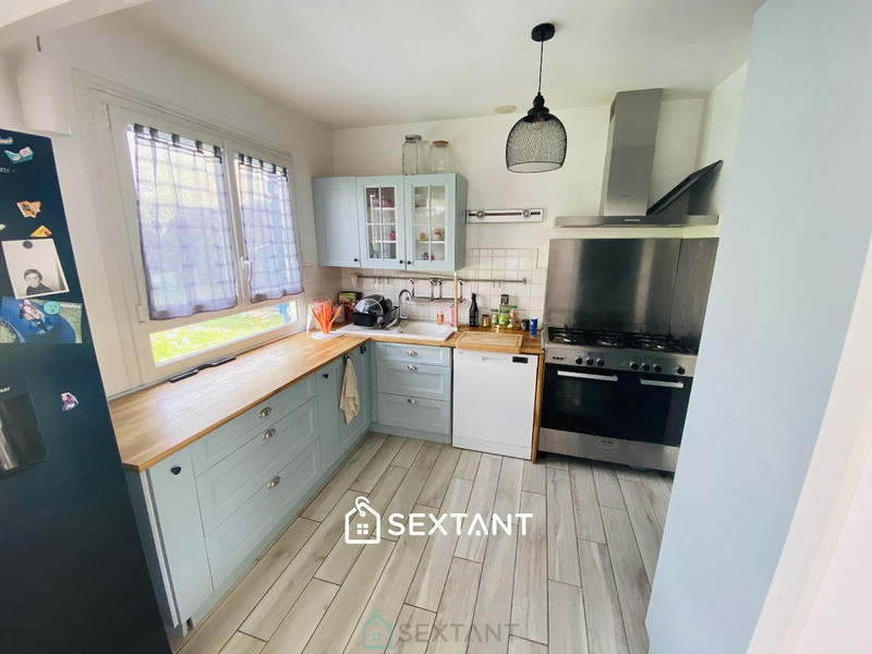 Maison - 81 m² - 5 pièces