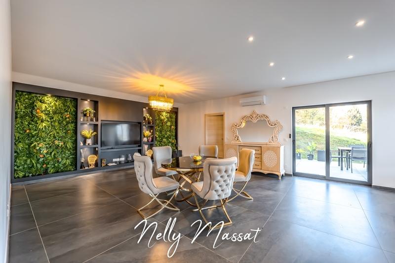 Maison d'architecte - 234 m² - 9 pièces