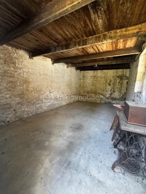 Maison en pierre - 162 m² - 6 pièces