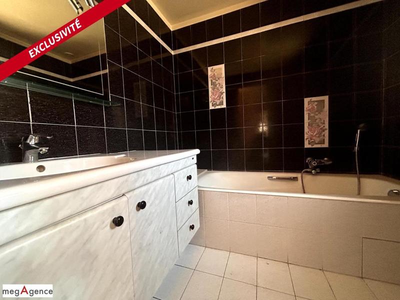 Maison - 96 m² - 4 pièces