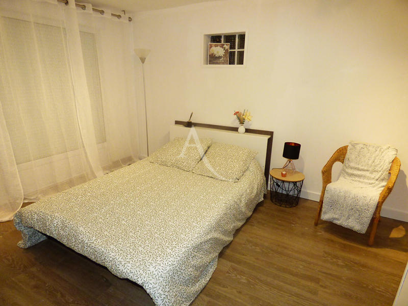 Maison - 224 m² - 11 pièces