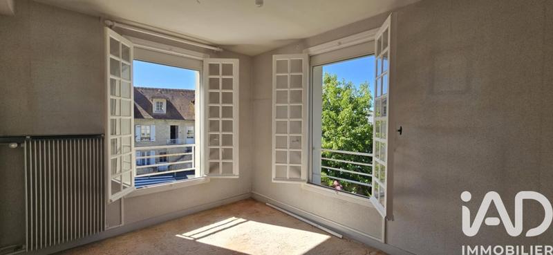 Maison - 152 m² - 8 pièces