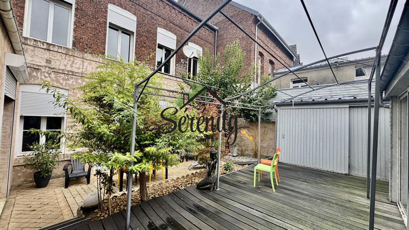 Maison - 209 m² - 10 pièces