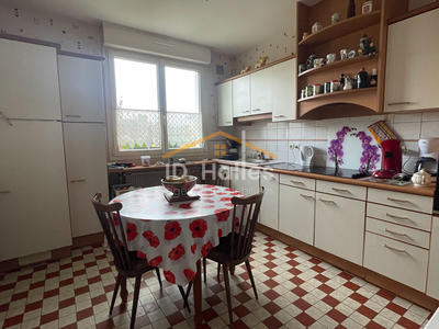 Maison - 87 m² - 5 pièces