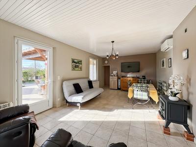 Maison - 98 m² - 4 pièces