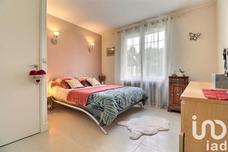 Maison - 180 m² - 8 pièces