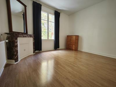 Maison traditionnelle - 190 m² - 10 pièces