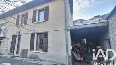 Maison de village - 104 m² - 4 pièces