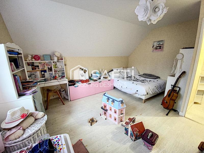 Maison - 93 m² - 5 pièces