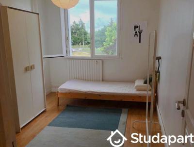 Chambre - 12 m² - 1 pièce