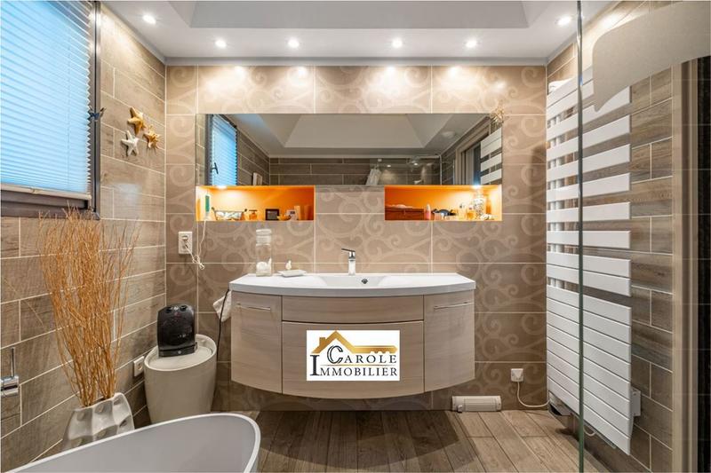 Maison traditionnelle - 178 m² - 3 pièces