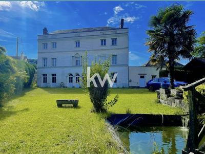 Maison - 240 m² - 9 pièces