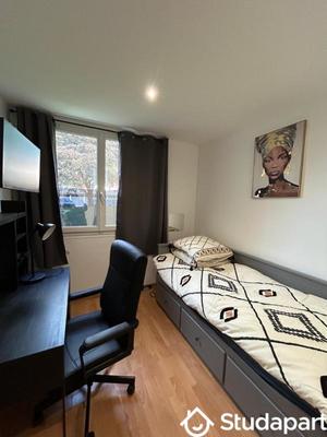 Chambre - 10 m² - 1 pièce