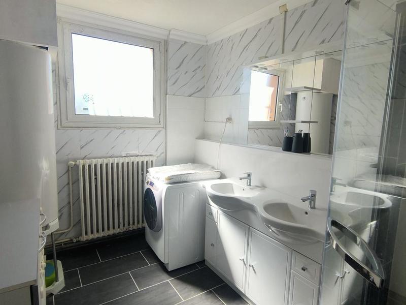 Maison - 121 m² - 6 pièces