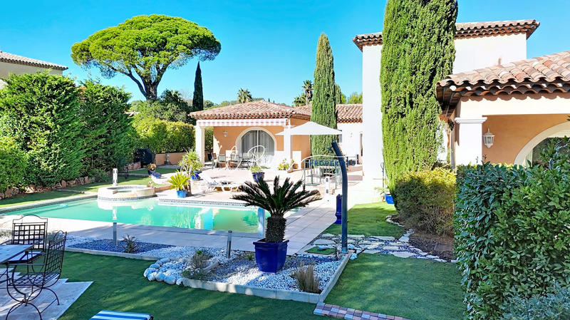 Villa - 205 m² - 7 pièces