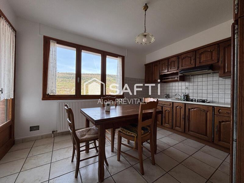 Maison - 131 m² - 7 pièces