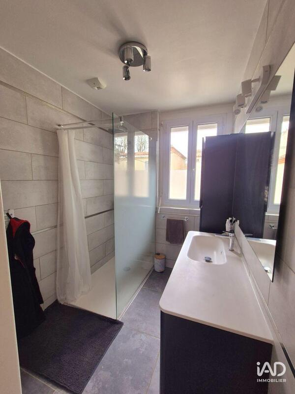 Maison - 122 m² - 4 pièces