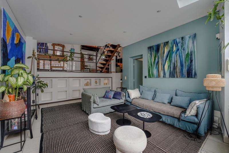 Loft - 142 m² - 6 pièces