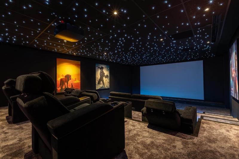 Villa - 1 300 m² - 10 pièces