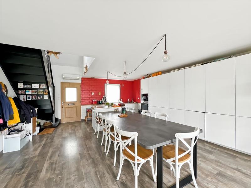 Maison - 140 m² - 5 pièces