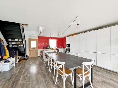 Maison - 140 m² - 5 pièces