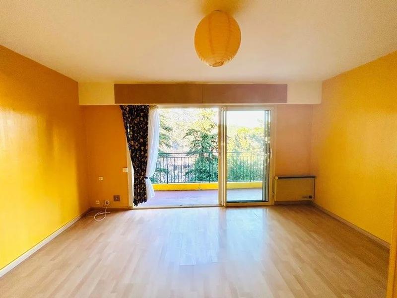 Studio - 24 m² - 1 pièce