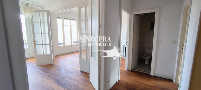 Appartement - 210 m² - 3 pièces