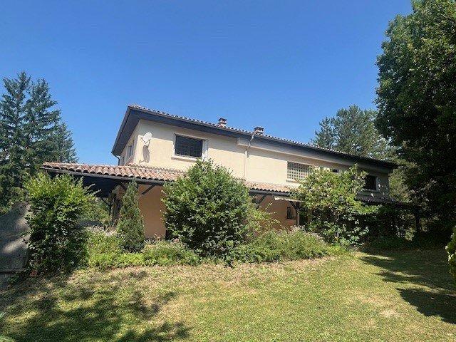 Maison - 267 m² - 7 pièces