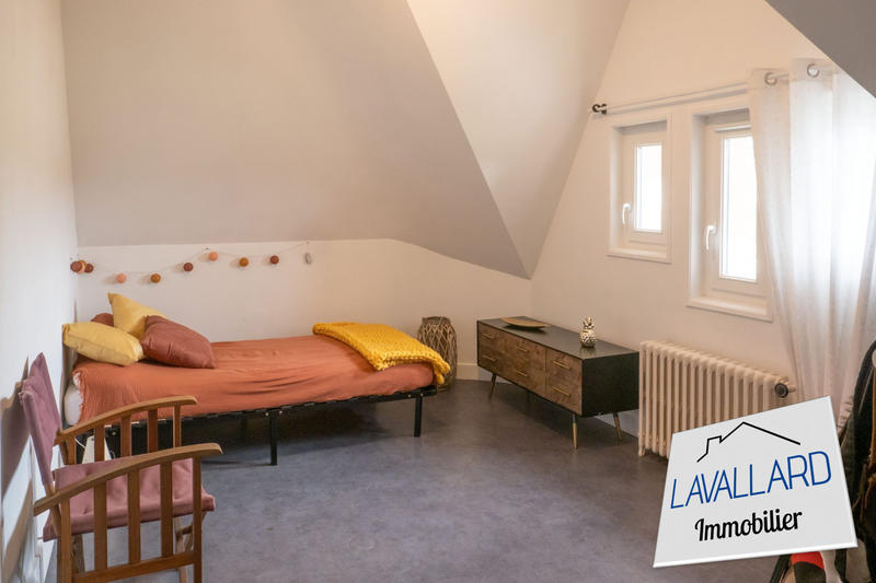 Maison traditionnelle - 110 m² - 7 pièces