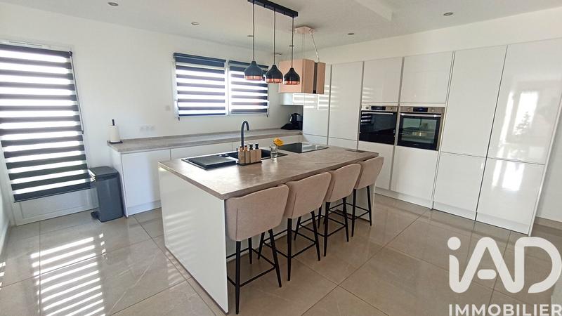 Maison - 135 m² - 5 pièces