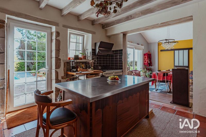 Maison - 229 m² - 6 pièces