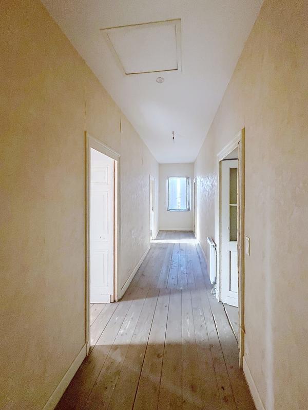 Maison - 400 m² - 10 pièces