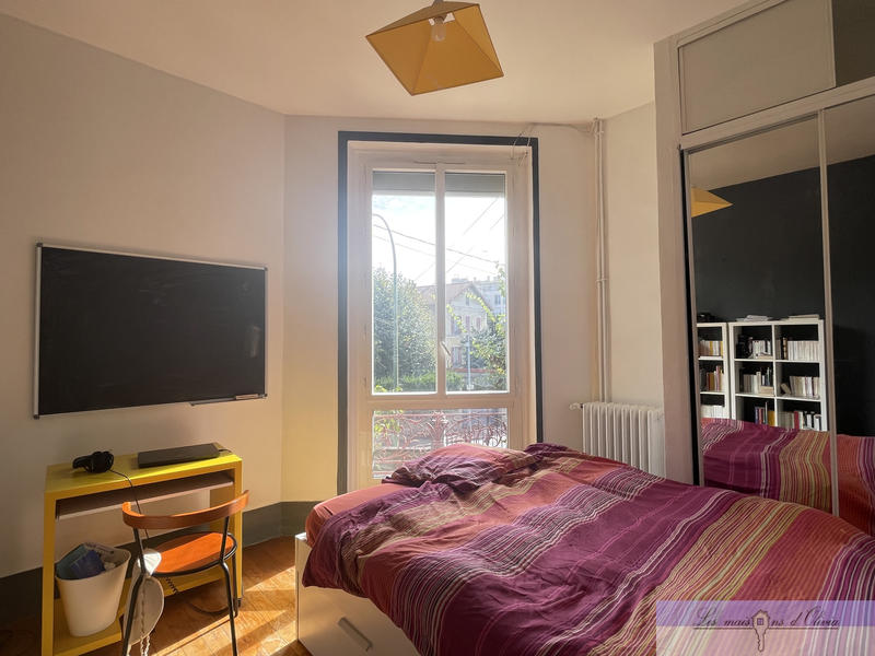 Maison - 258 m² - 9 pièces