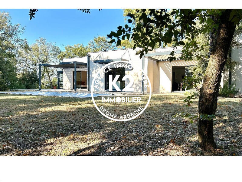 Villa - 193 m² - 5 pièces